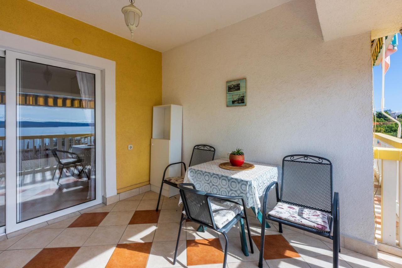 Apartments Neno Crikvenica Exterior foto